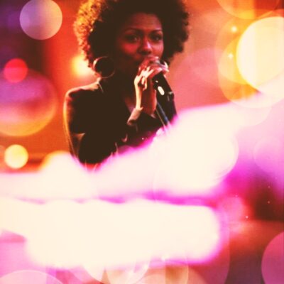 https://souldiscoshow.nl/staging/wp-content/uploads/2023/07/foto-6-400x400.jpg
